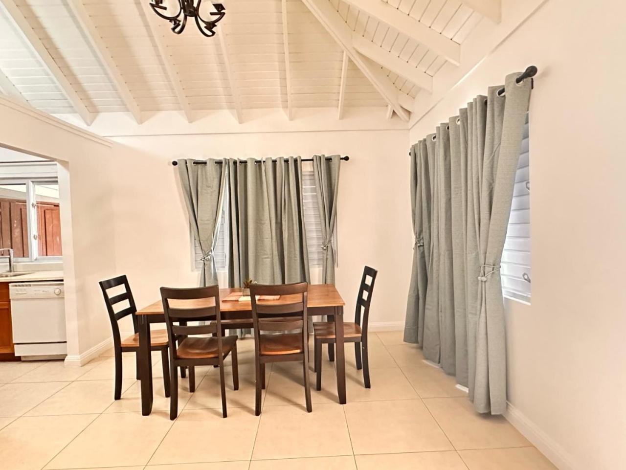 Jamnick Vacation Rentals - Richmond, St Ann, Jamaica Очо-Риос Номер фото